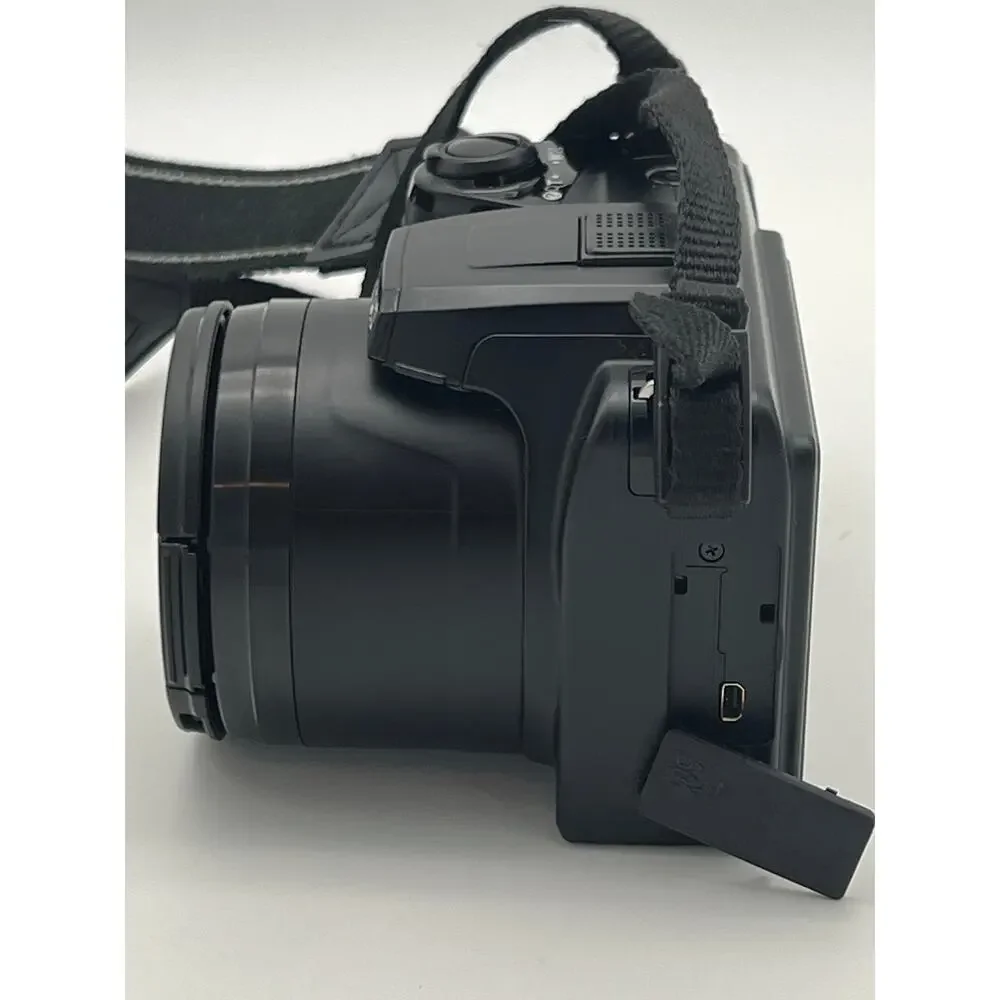 Nikon Coolpix L105 digital camera - tested & works
